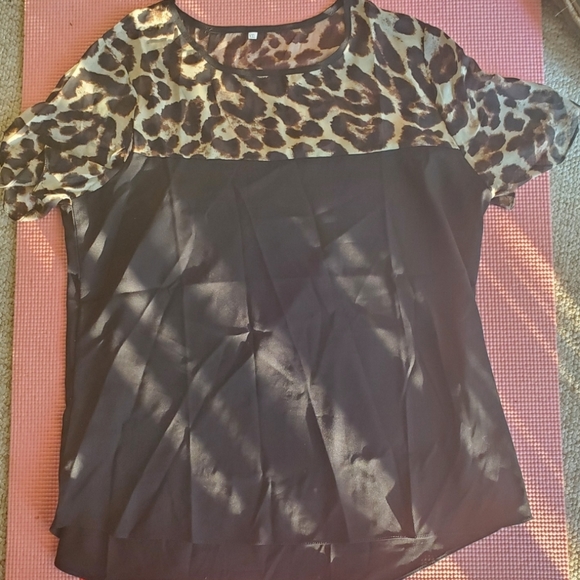 Leopard print top - Picture 3 of 5